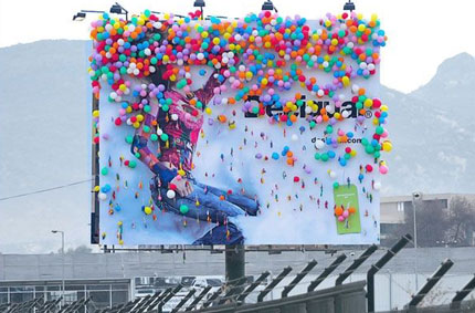 做到這幾點(diǎn)你的戶(hù)外廣告牌效益就出來(lái)